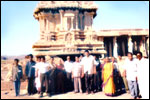 Lekhadeepans at Study Tour of Hampi [can they make the stone  chariot move?], click here to see large picture.